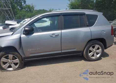 2016 Jeep Compass Sport из США, поврежденный, VIN 1C4NJDBB6GD756640